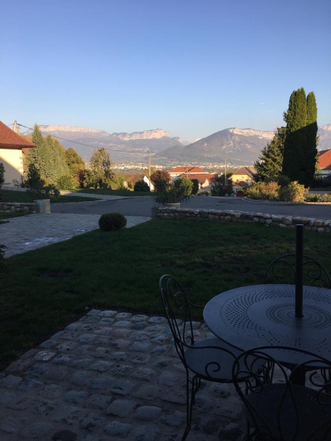 Bed and Breakfast Le Paon Bleu Annecy Poisy Esterno foto