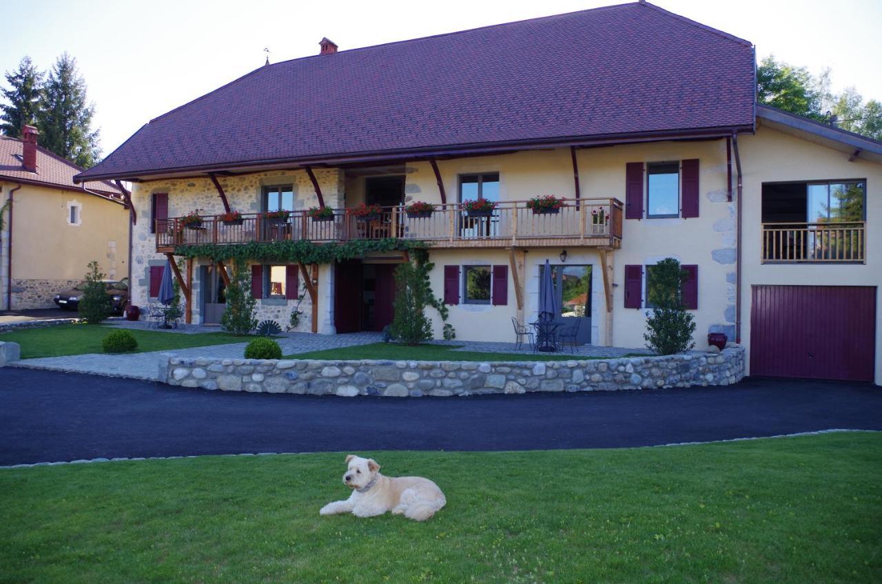 Bed and Breakfast Le Paon Bleu Annecy Poisy Esterno foto