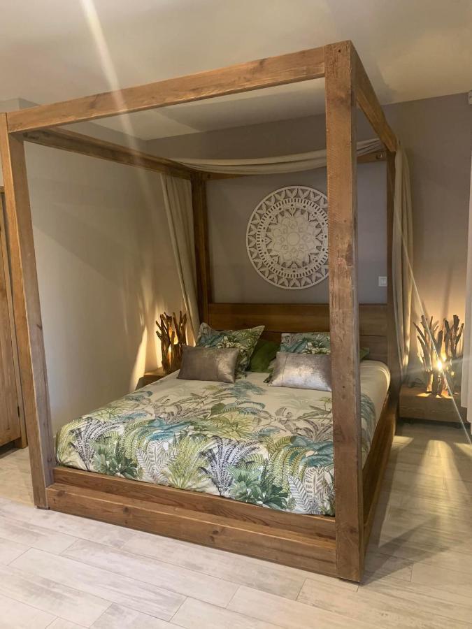 Bed and Breakfast Le Paon Bleu Annecy Poisy Esterno foto